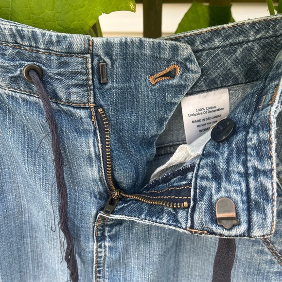 Eddie Bauer Vintage 100% Cotton Denim Comfortable Medium Wash Mini Skirt Size 4 - Picture 3 of 10